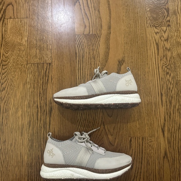 OTBT Sneakers - Picture 3 of 5